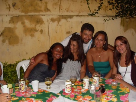 Eu, Monica, Camila, Cida e a outra esqueçi o nome.